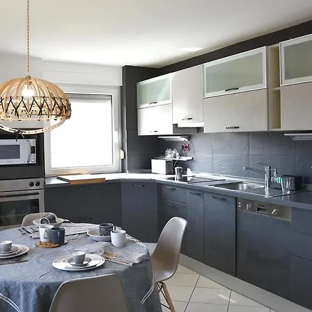 Lesnavesna Designer With A Garden Visoko (Sencur)