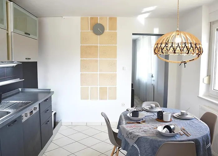 Lesnavesna Designer With A Garden