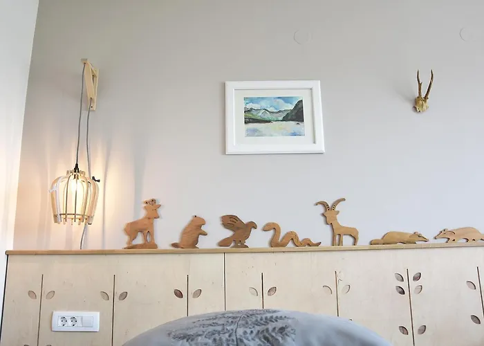 Lesnavesna Designer With A Garden Daire